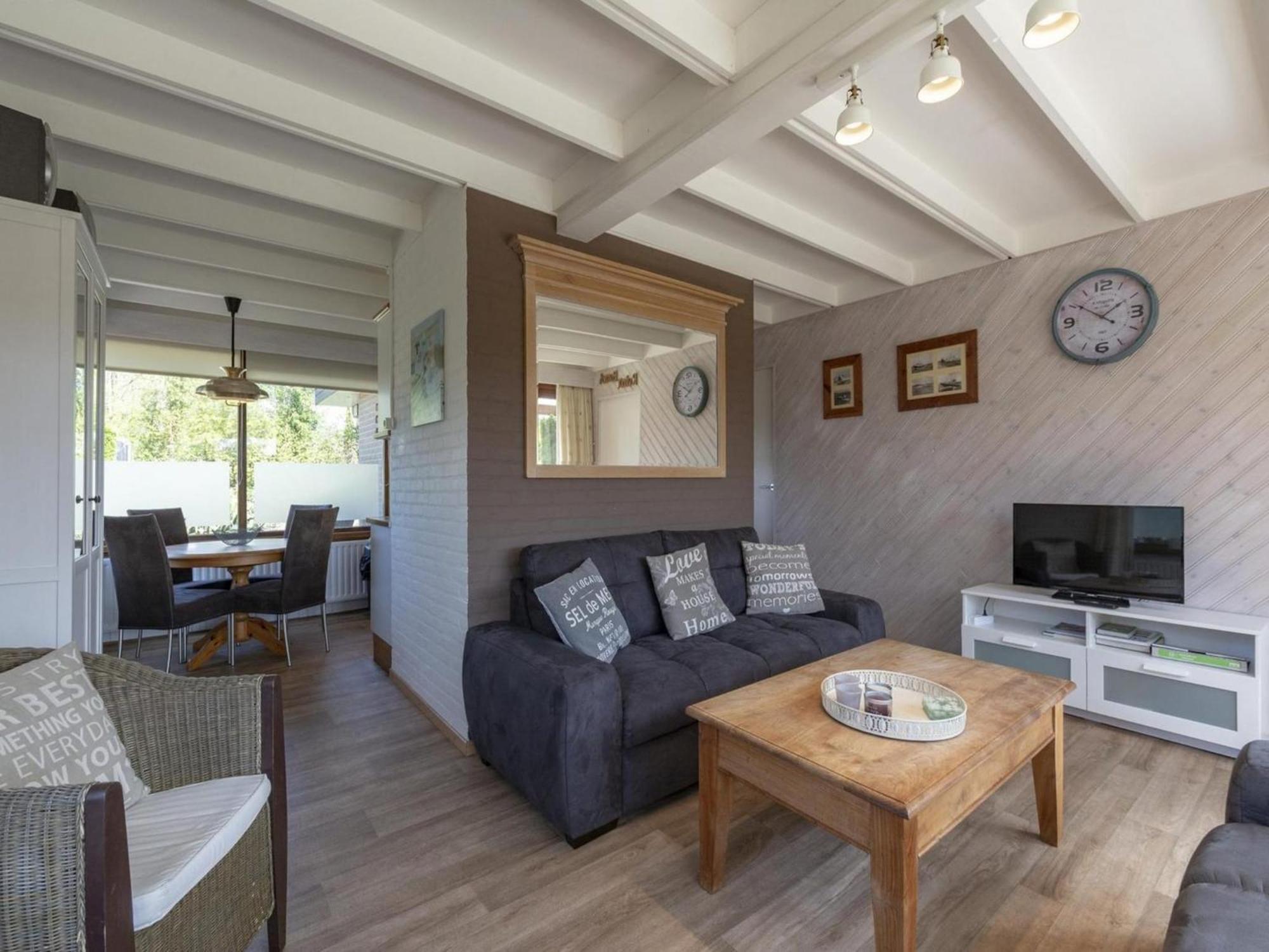 Comfortable Holiday Home By Beach Sint Maartensvlotbrug Exterior foto