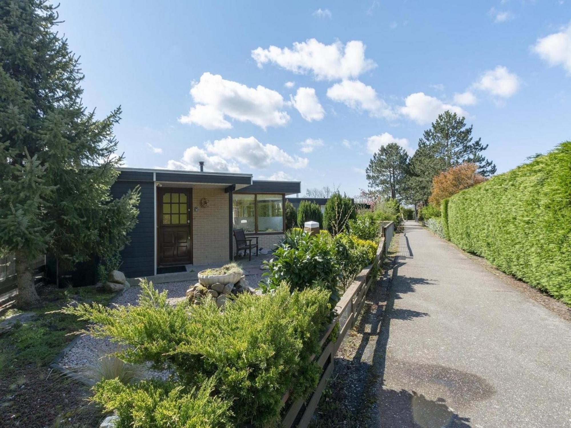 Comfortable Holiday Home By Beach Sint Maartensvlotbrug Exterior foto
