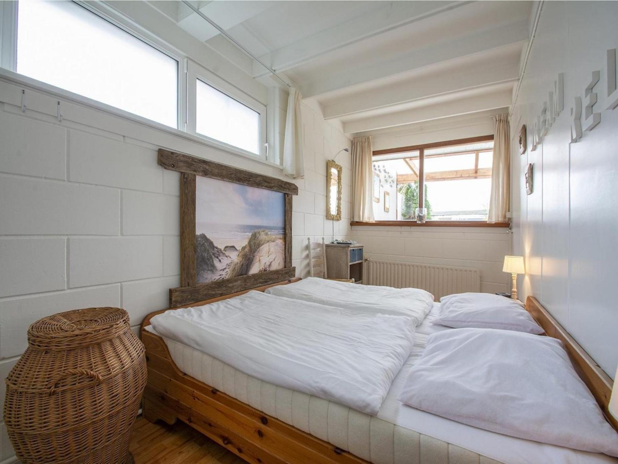 Comfortable Holiday Home By Beach Sint Maartensvlotbrug Exterior foto